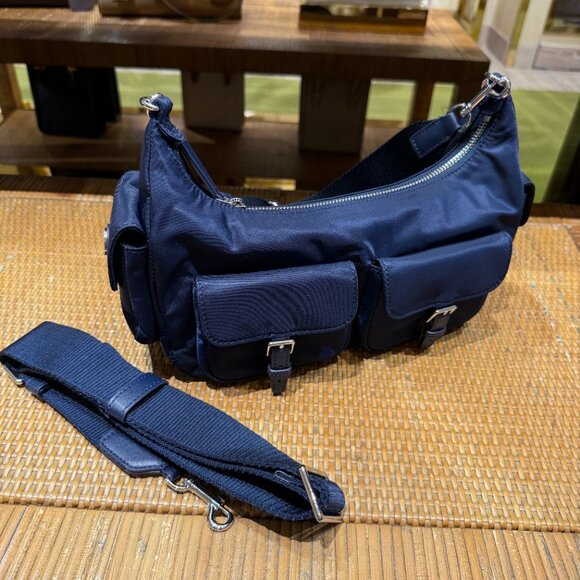 Best Price ‼️Tory Burch Nylon Convertible Shoulder Bag 164444 $450 - Picture 2 of 12